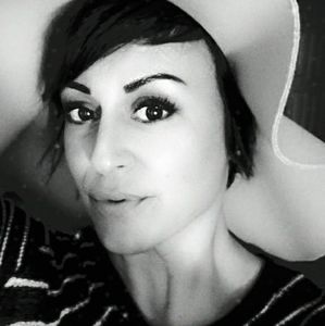 Meet your Posher, Angela